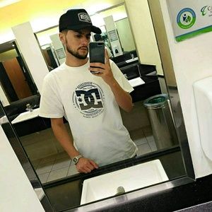 Meet your Posher, Christian